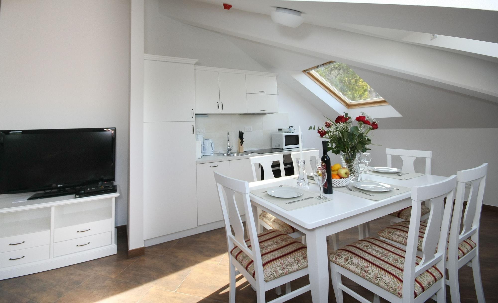 Apartments Vila Riva 슬라노 외부 사진