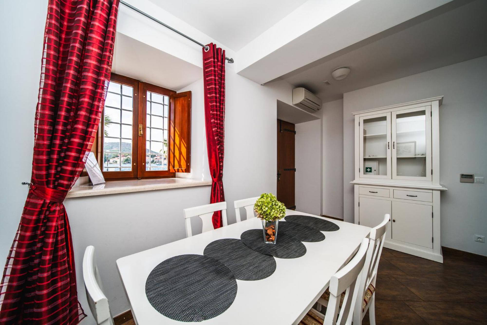 Apartments Vila Riva 슬라노 외부 사진
